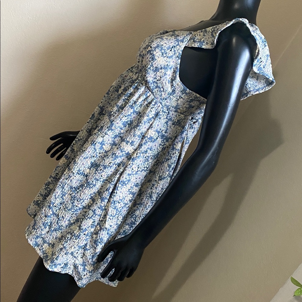 Blue Floral Sundress with Ruffled Straps and Pockets! - Picture 7 of 14